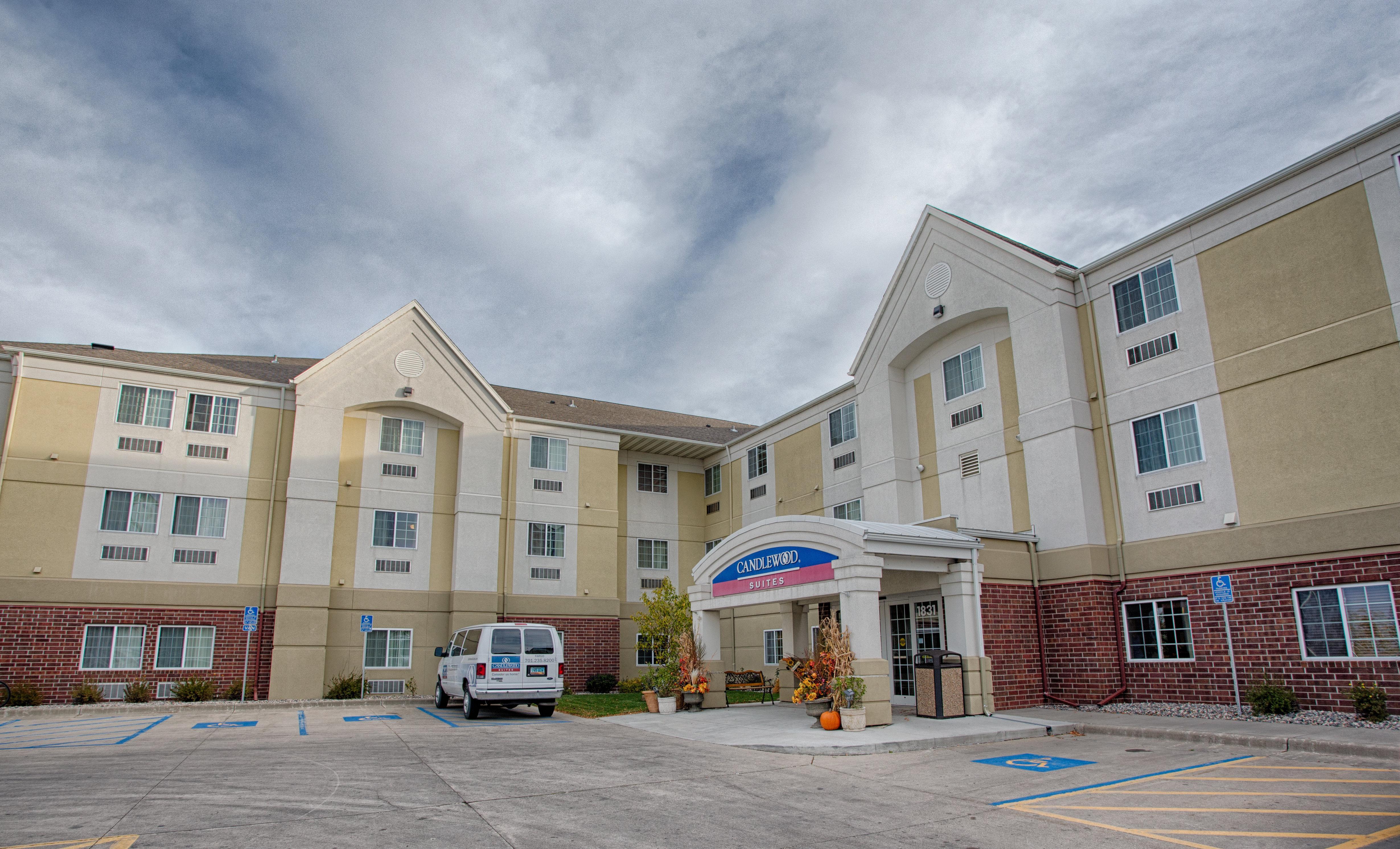 Candlewood Suites Fargo-North Dakota State University By Ihg Εξωτερικό φωτογραφία