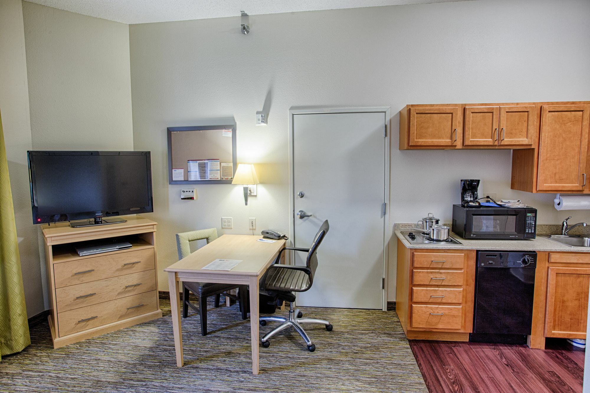Candlewood Suites Fargo-North Dakota State University By Ihg Εξωτερικό φωτογραφία